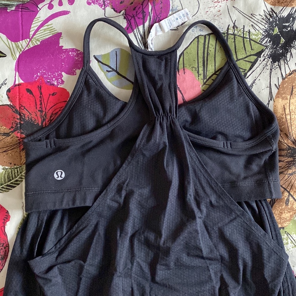 Lululemon No limits Tank - Picture 5 of 8